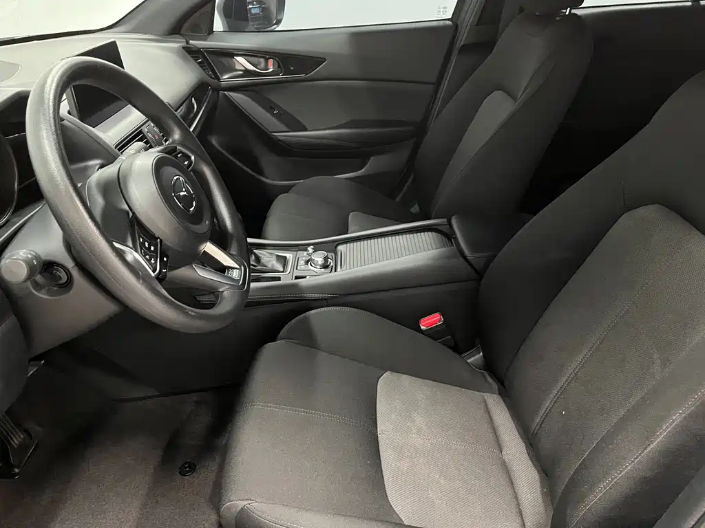 Mazda CX-4 2021 2.0L automatic two-wheel drive Blue Sky Exploration Edition купить на сайте DeffCars