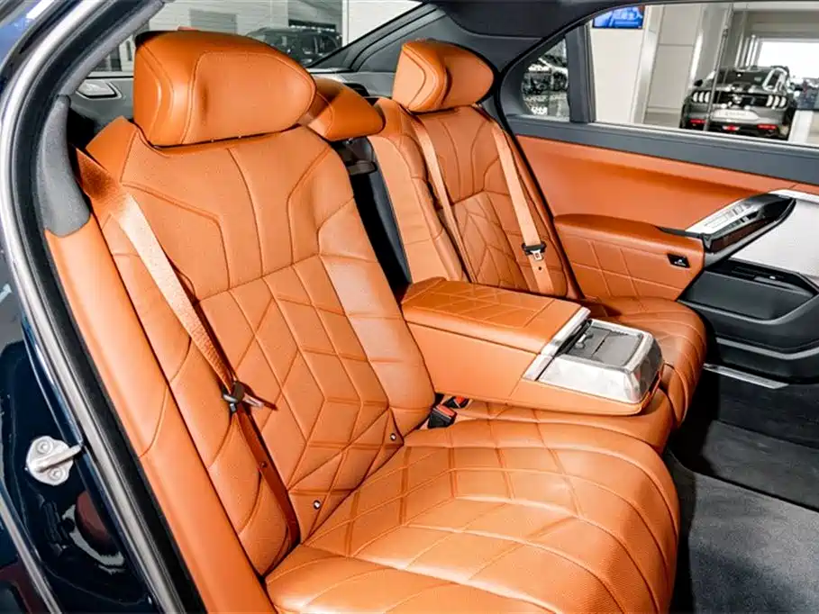 BMW 7 Series 2023 740Li Exclusive M Sports Package купить на сайте DeffCars