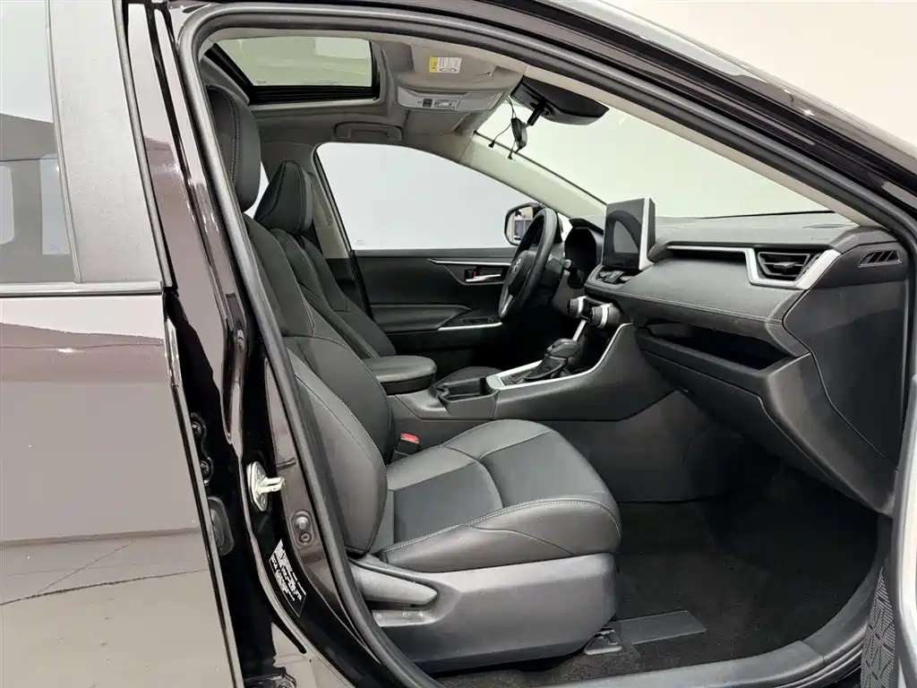 Wilanda 2020 2.0L CVT two-wheel drive luxury version купить на сайте DeffCars