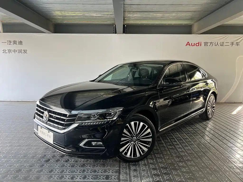 Passat 2020 facelift 330TSI Deluxe Edition National VI купить на сайте DeffCars