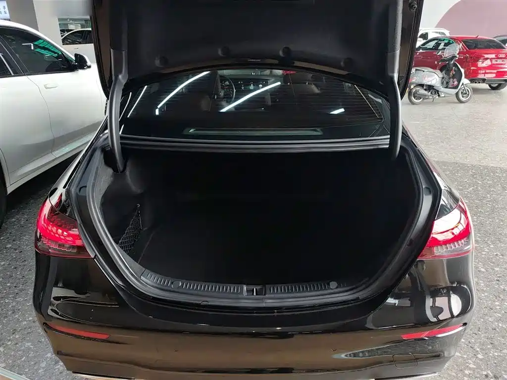 Mercedes-Benz E-Class 2021 E 300 L Sports Luxury купить на сайте DeffCars