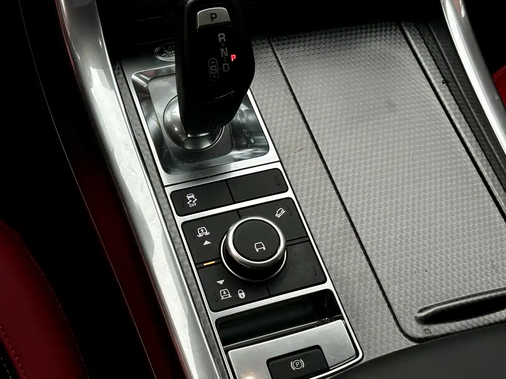 Range Rover Sport 2021 3.0 L6 Black Edition купить на сайте DeffCars