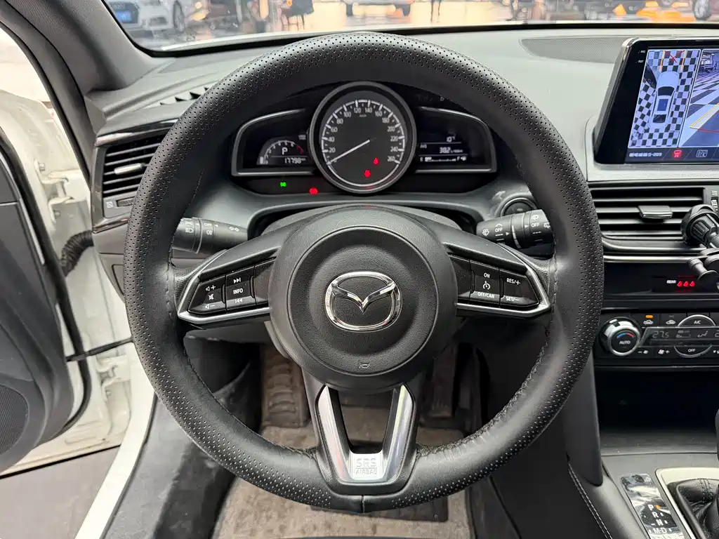 Mazda CX-4 2021 2.0L automatic two-wheel drive Blue Sky Exploration Edition купить на сайте DeffCars