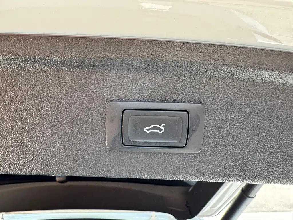 Audi A3 2023 Sportback 35 TFSI stylish and sporty купить на сайте DeffCars