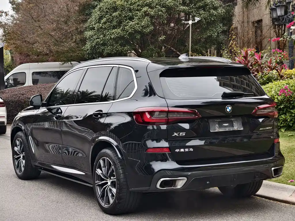BMW X5 2022 facelift xDrive 30Li exclusive M sports package купить на сайте DeffCars