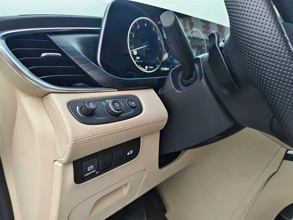 Buick GL8 2022 ES Lu Zun 653T Exclusive Type купить на сайте DeffCars