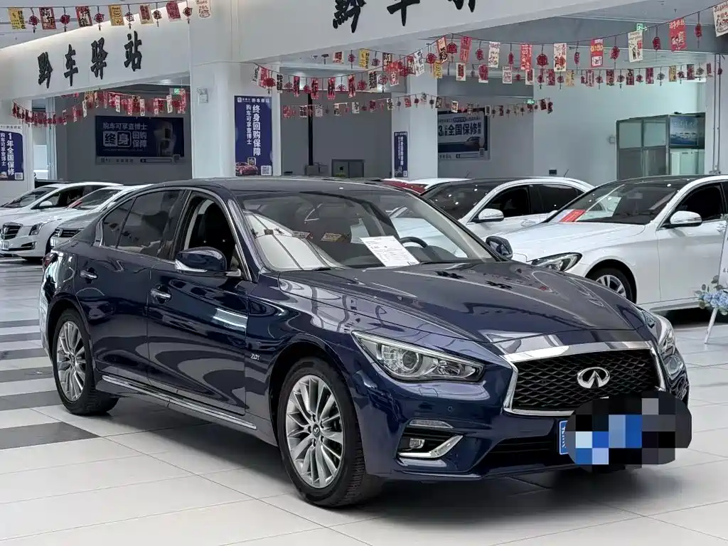 Infiniti Q50L 2018 2.0T Comfort Edition National VI купить на сайте DeffCars