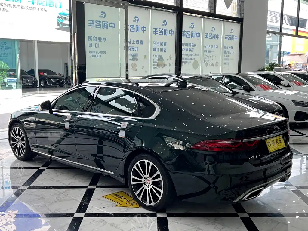 Jaguar XFL 2024 2.0T P250 two-wheel drive exclusive luxury version купить на сайте DeffCars