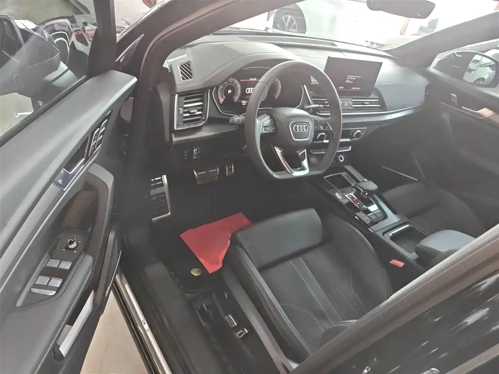 Audi Q5L 2024 45 TFSI luxury and dynamic model купить на сайте DeffCars