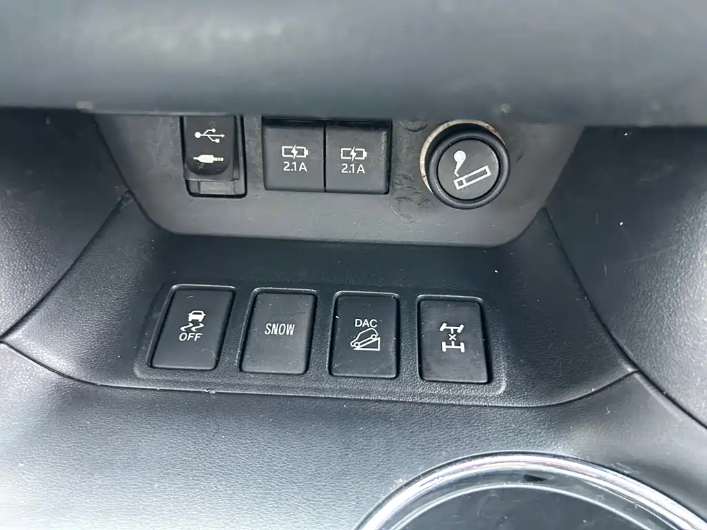 Highlander 2018 2.0T four-wheel drive luxury version, 7 seats, National VI купить на сайте DeffCars