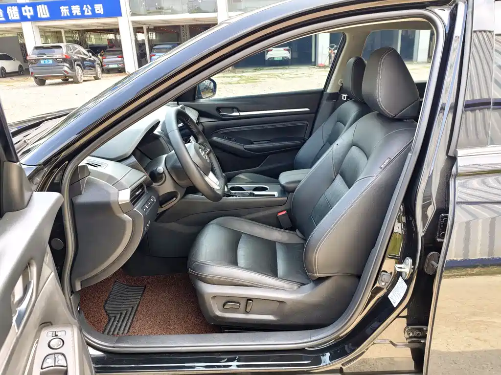 Teana 2022 2.0L XE Pure Edition купить на сайте DeffCars