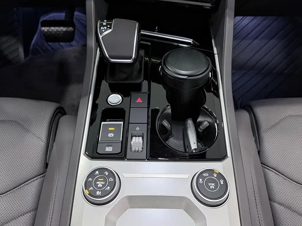 Touareg 2020 2.0TSI Ruishang Edition National VI купить на сайте DeffCars