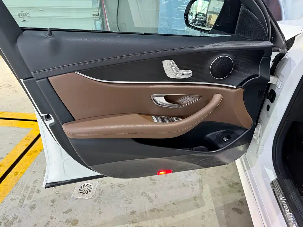 Mercedes-Benz E-Class Imported 2021 E 260 Fashionable Sports Edition купить на сайте DeffCars