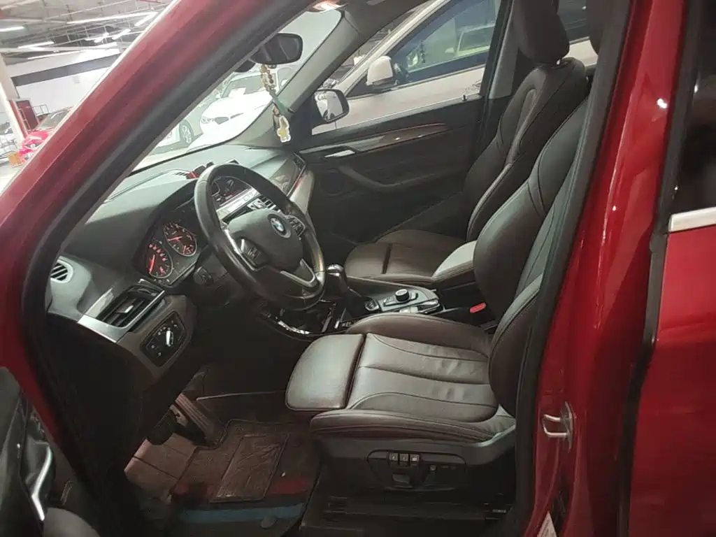 BMW X1 2018 sDrive18Li Exclusive Model купить на сайте DeffCars