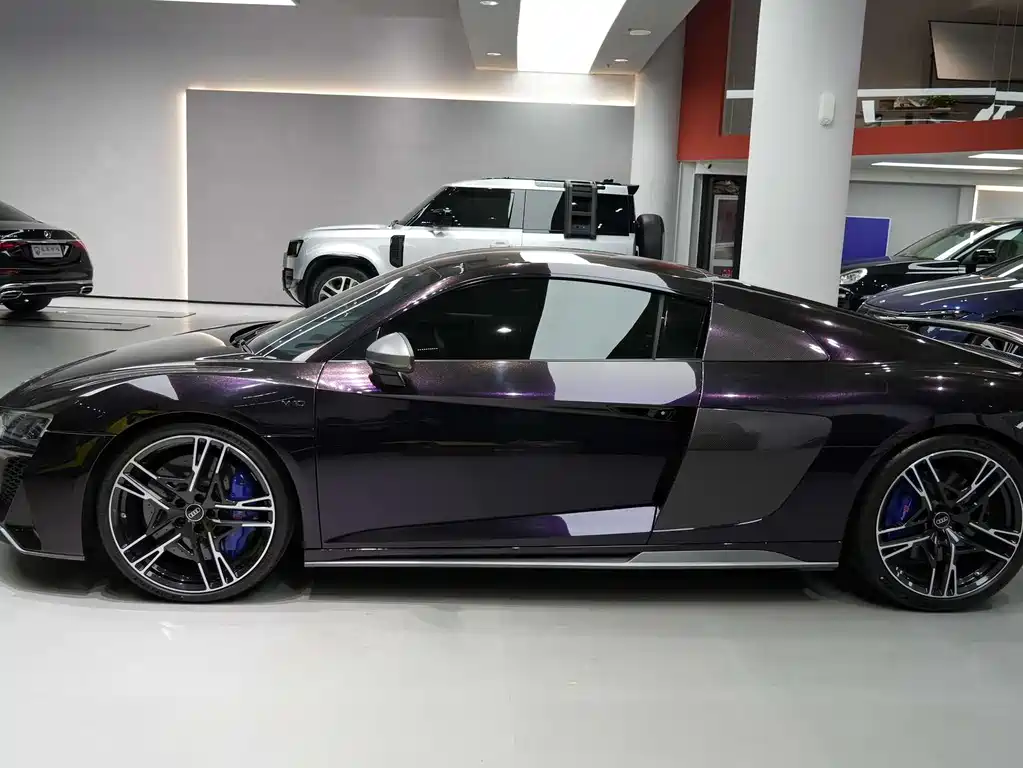 Audi R8 2022 V10 Coupe performance купить на сайте DeffCars