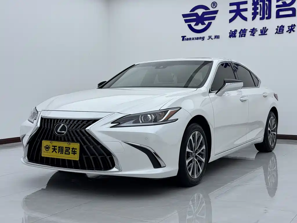 Lexus ES 2023 200 Excellence Edition купить на сайте DeffCars