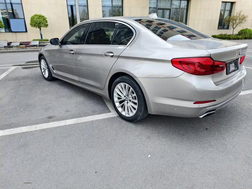 BMW 5 Series 2019 525Li Luxury Package купить на сайте DeffCars