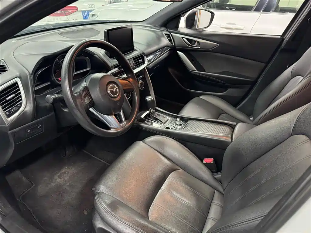 Mazda CX-4 2016 2.0L automatic two-wheel drive Blue Sky Vibrant Edition купить на сайте DeffCars