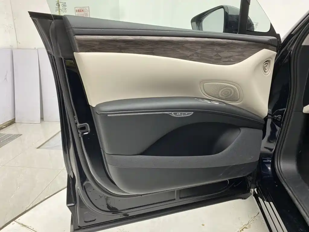 LS7 2024 90kWh Max Elite Rear Drive Edition купить на сайте DeffCars