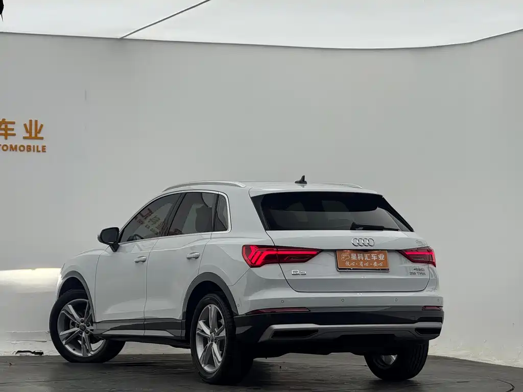 Audi Q3 2021 35 TFSI Fashionable and Elegant купить на сайте DeffCars
