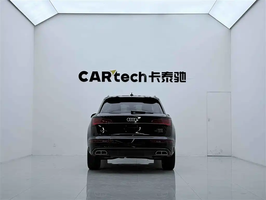 Audi Q5L 2024 40 TFSI luxury and dynamic model купить на сайте DeffCars