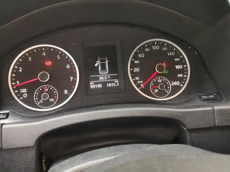 Tiguan 2016 300TSI automatic two-wheel drive comfort version купить на сайте DeffCars