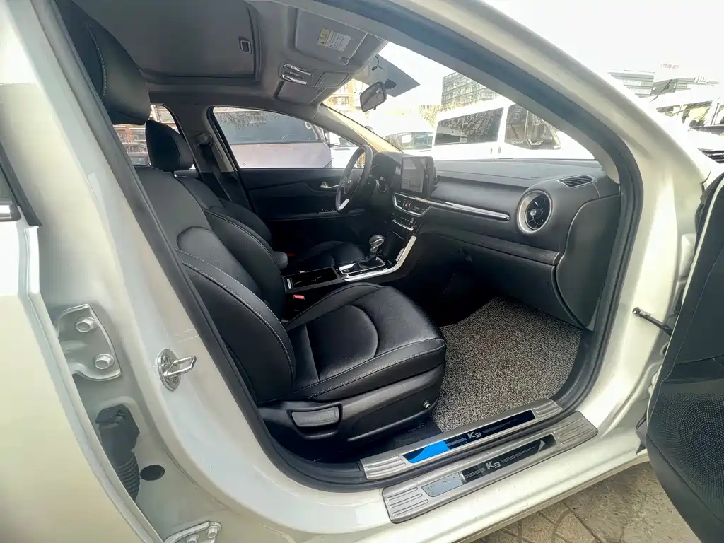 Kia K3 2020 1.5L CVT Fashion Edition купить на сайте DeffCars