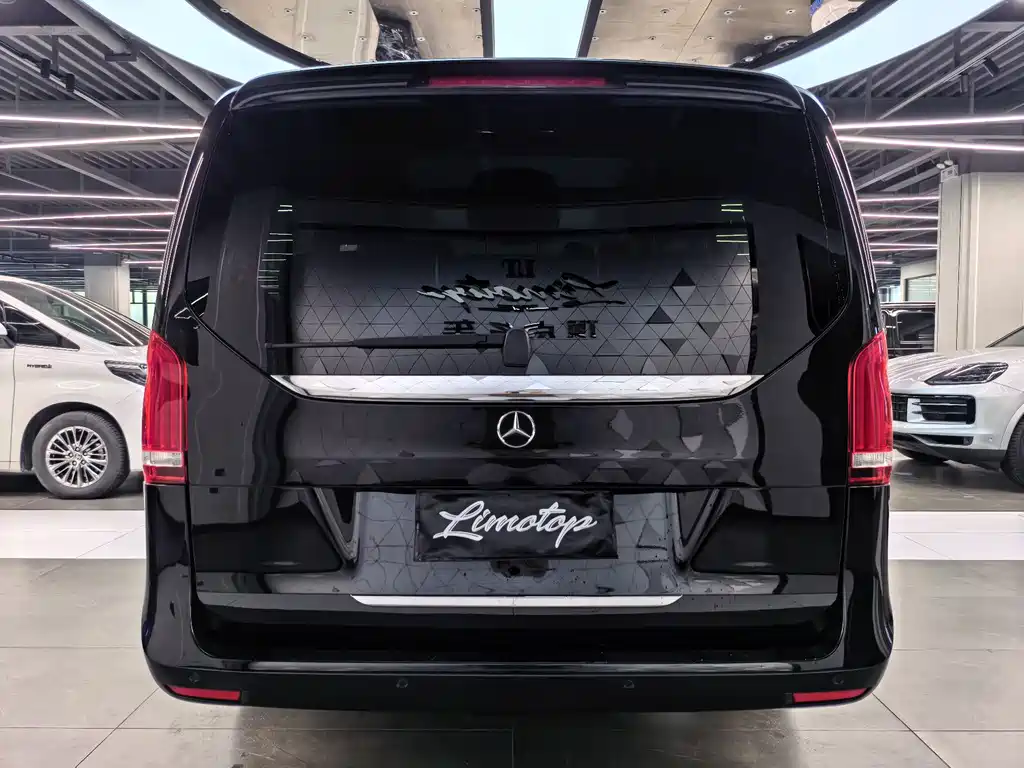 Mercedes-Benz V-Class 2018 V 260 Pilot Edition National V купить на сайте DeffCars