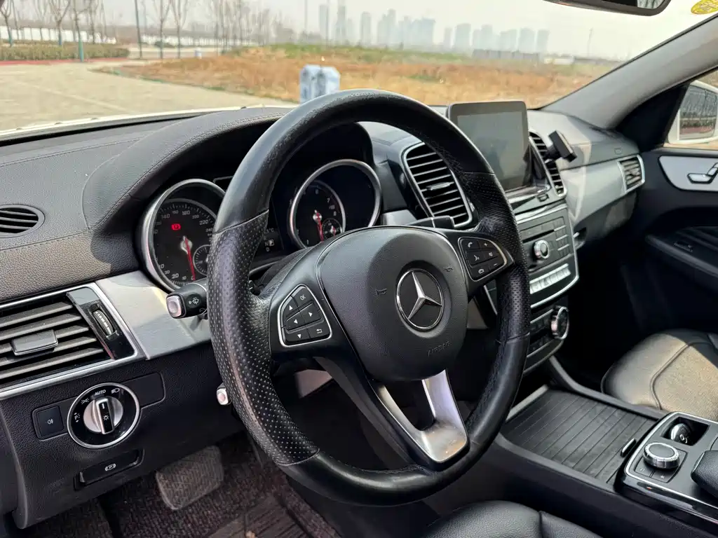 Mercedes-Benz GLE Coupe 2015 GLE 320 4MATIC Coupe SUV купить на сайте DeffCars