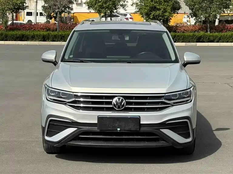 Tiguan L 2022 330TSI automatic two-wheel drive smart version купить на сайте DeffCars