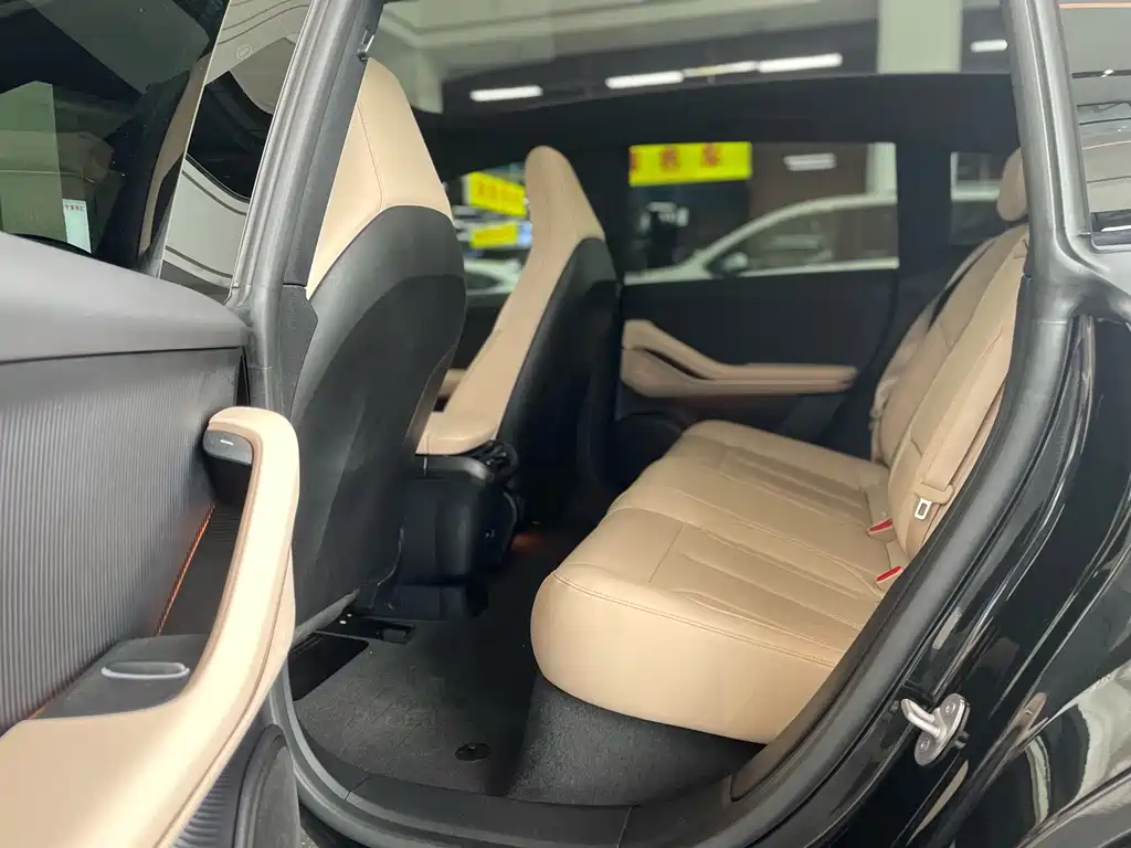 NiO ET5T 2023 75kWh Touring купить на сайте DeffCars