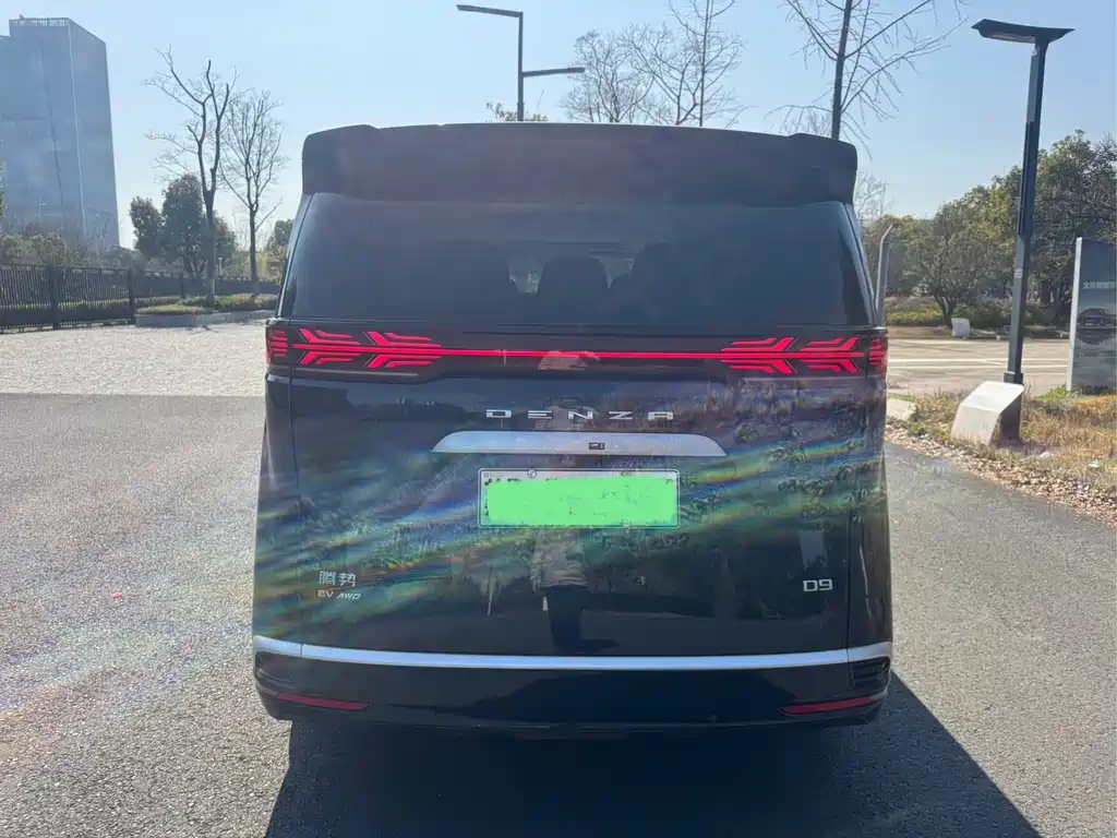 Denza D9 2022 EV 600 four-wheel drive flagship model купить на сайте DeffCars