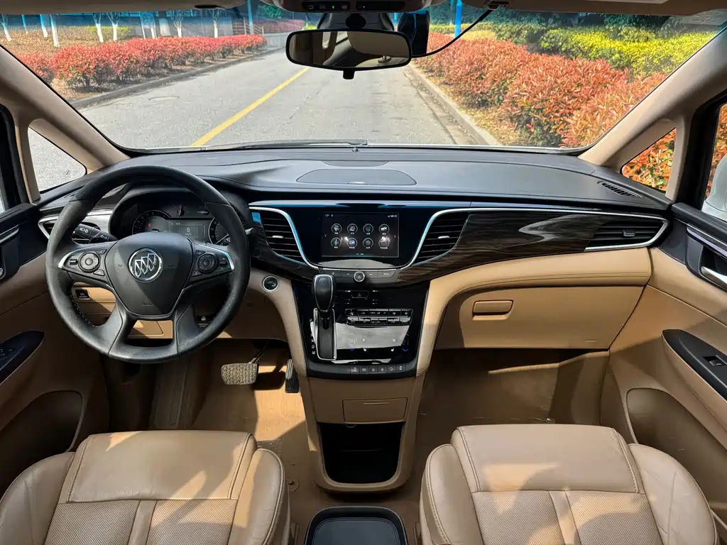 Buick GL8 2018 ES 28T luxury model National VI купить на сайте DeffCars