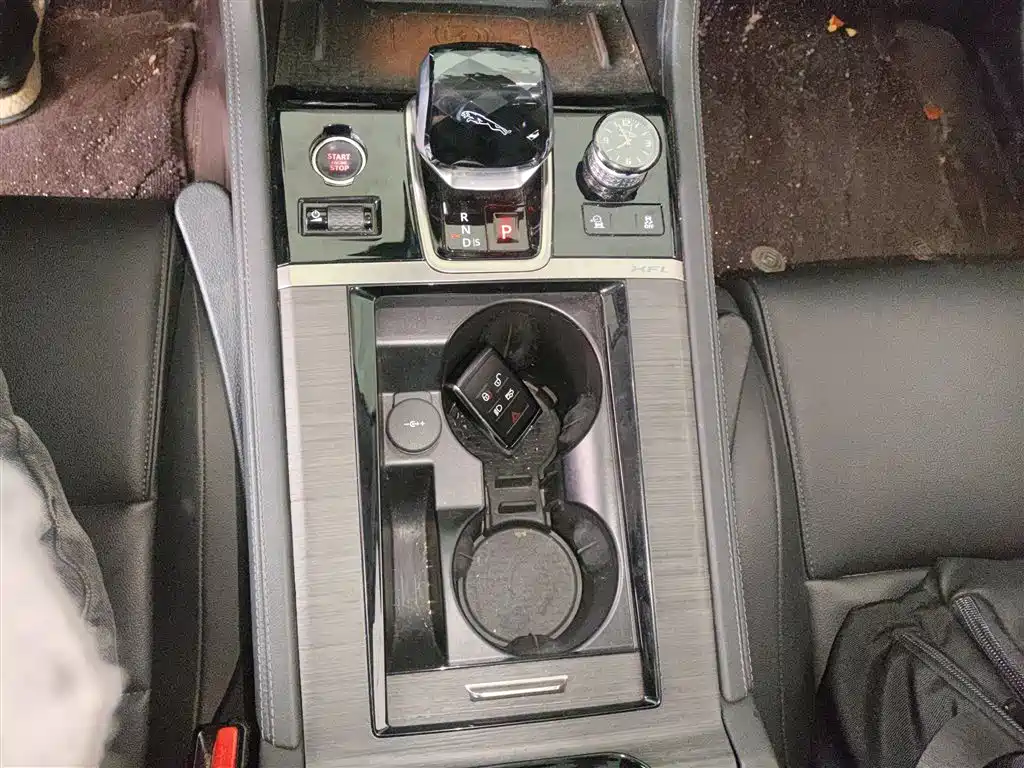Jaguar XFL 2022 XFL 2.0T P200 2WD Elite Deluxe Edition купить на сайте DeffCars