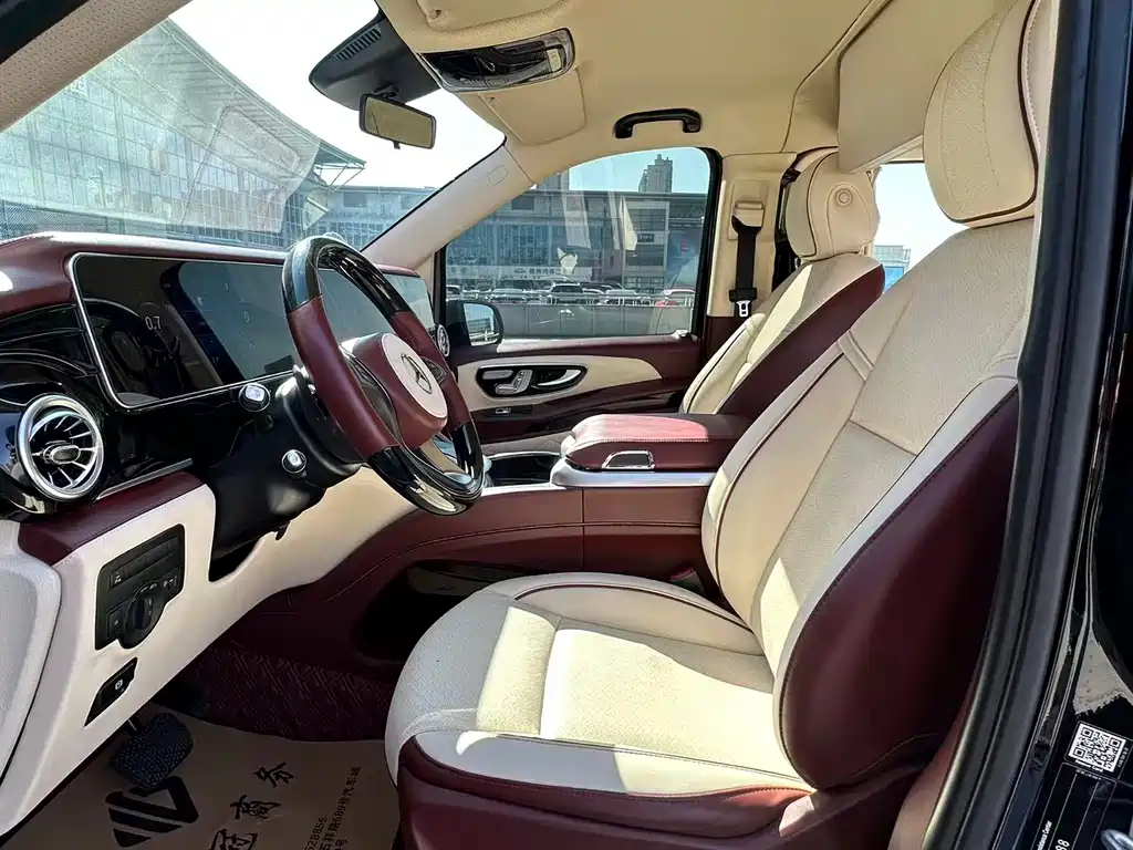 Vito 2023 2.0T Business Edition 7 seats купить на сайте DeffCars