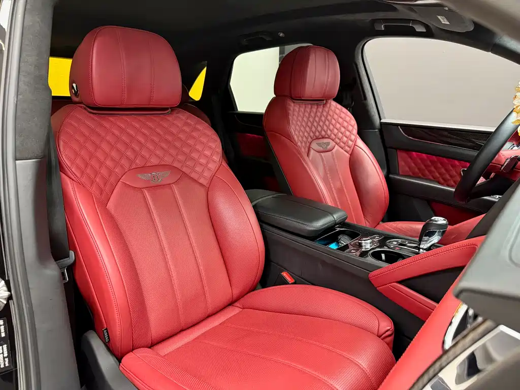 Bentayga 2021 4.0T V8 купить на сайте DeffCars