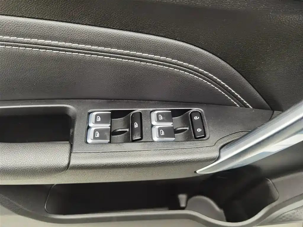 Vision X3 2020 1.5L Manual Elite купить на сайте DeffCars