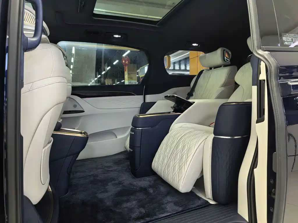 Buick GL8 2022 Avenir Four-seater Premium Edition купить на сайте DeffCars