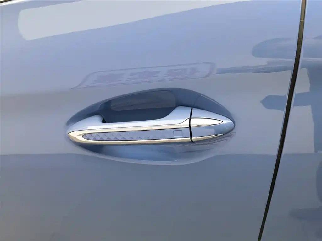Hongqi HS5 2023 2.0T four-wheel drive flag collar Pro version купить на сайте DeffCars