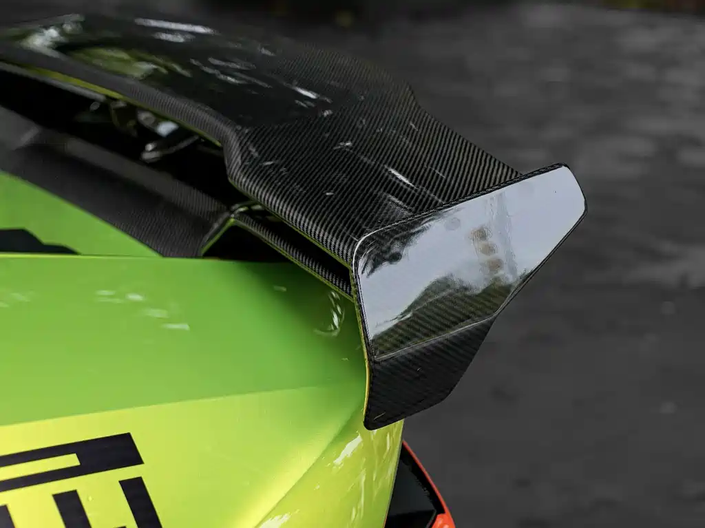 Huracan 2020 EVO RWD Spyder купить на сайте DeffCars