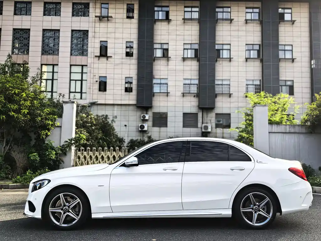 Mercedes-Benz C-Class 2018 C 200 L Sports Edition Achievements Special Edition купить на сайте DeffCars