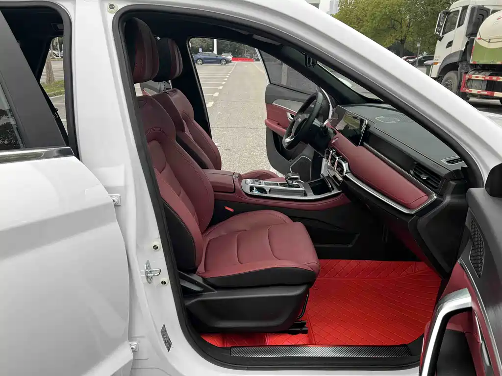 Jietu X70 PLUS 2023 model 1.5T DCT Ziqiang PRO 5 seats купить на сайте DeffCars