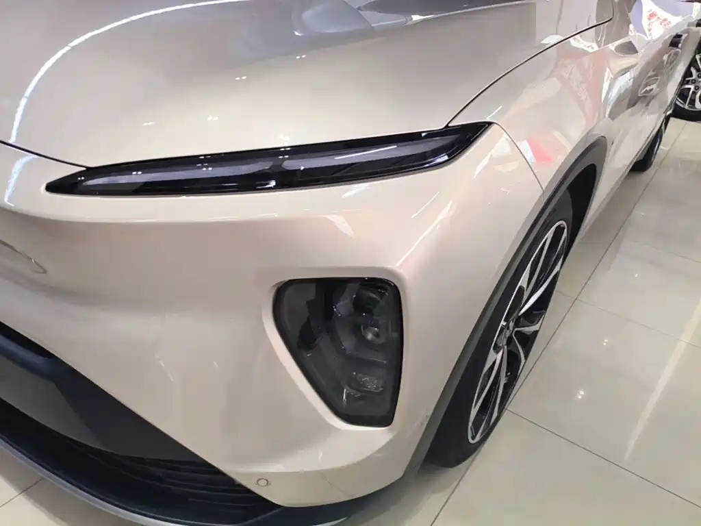 NIO ES8 2023 100kWh Signature Edition купить на сайте DeffCars