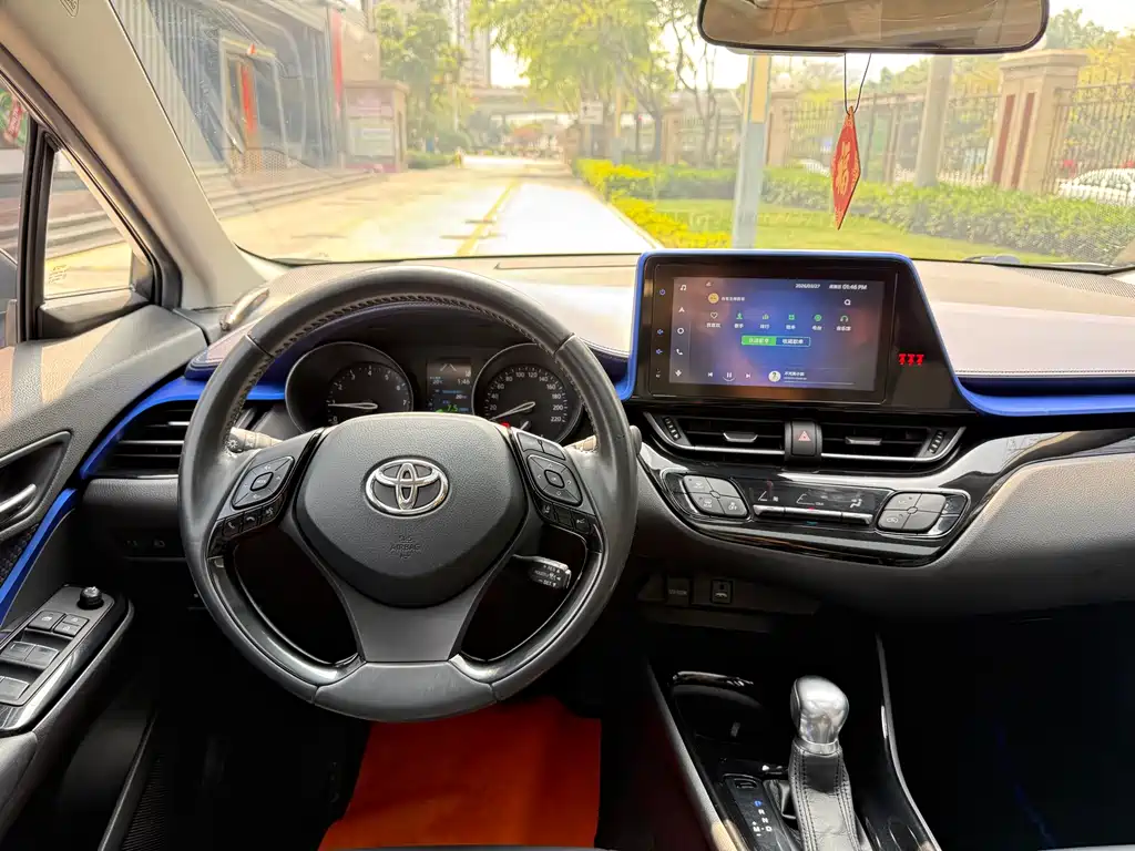 Toyota C-HR 2021 2.0L Luxury Edition купить на сайте DeffCars