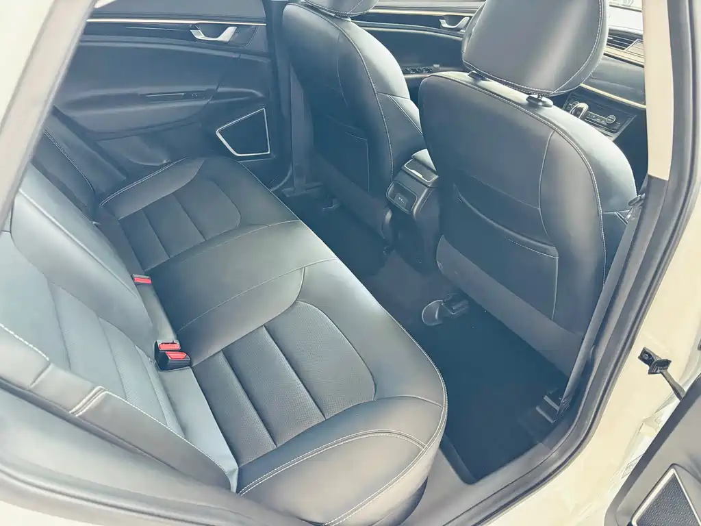 Emgrand GL 2021 UP 1.4T CVT luxury model купить на сайте DeffCars