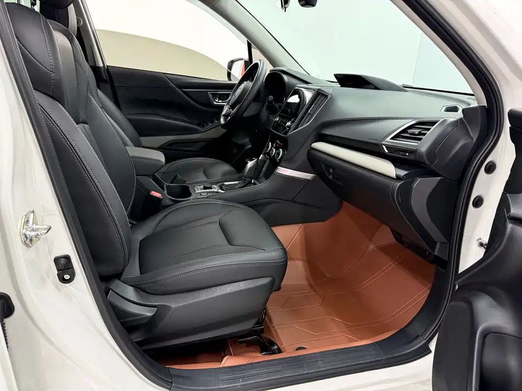 Forester 2022 2.0i AWD Deluxe Edition EyeSight купить на сайте DeffCars