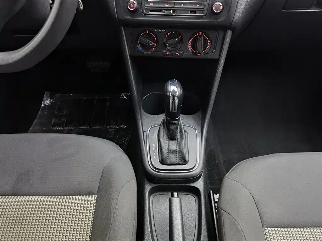 Polo 2018 1.5L automatic safe driving model купить на сайте DeffCars