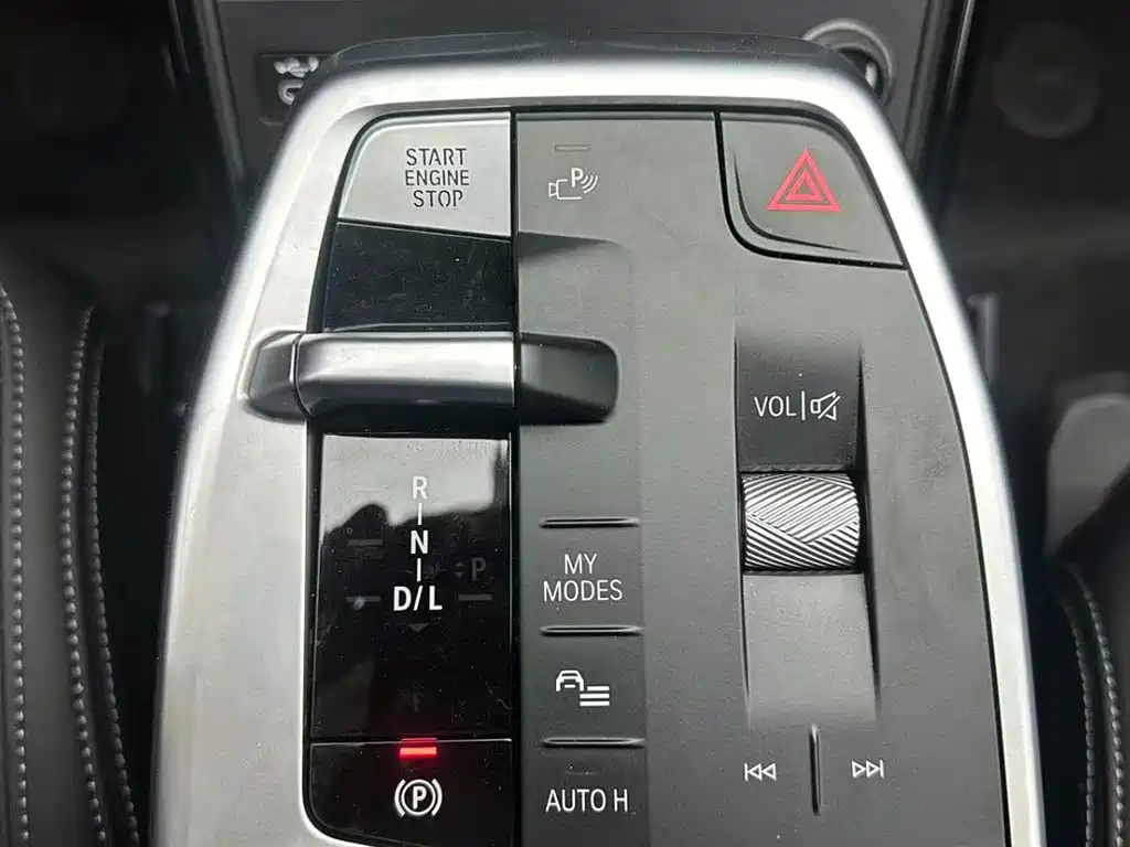 BMW X1 2023 sDrive20Li X Design Package купить на сайте DeffCars