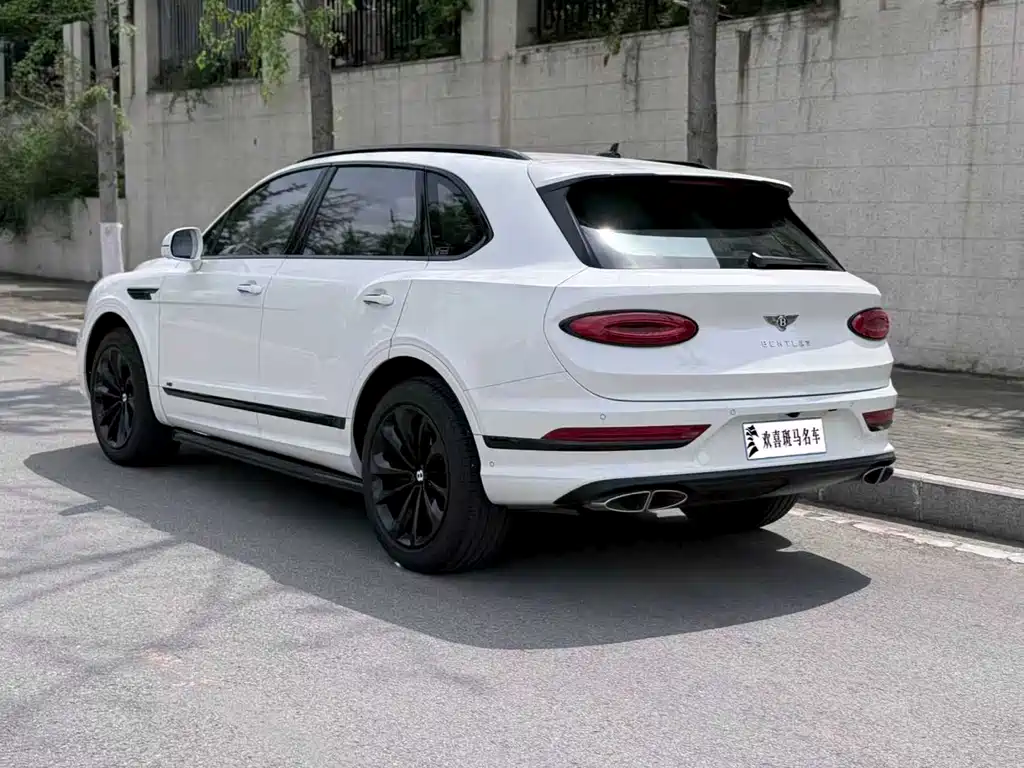 Bentayga 2022 4.0T V8 купить на сайте DeffCars