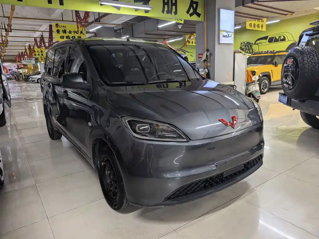 Wuling Hongguang New Energy 2024 pure electric version 300KM practical купить на сайте DeffCars